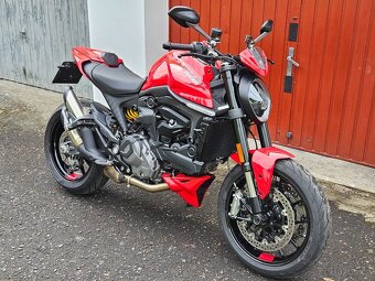 Ducati Monster 937 plus_rok 2024 - 2