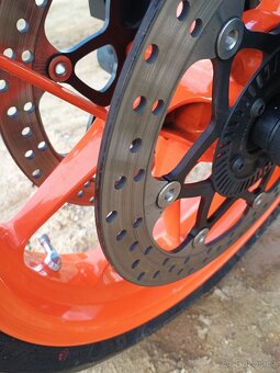 KTM Duke 890 R - 2