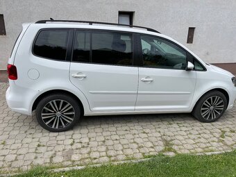 VW Touran 1,6tdi, mód 2011, bluemotion - 2