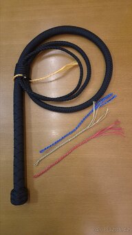 Pastevecký bič (BULLWHIP) - Paracord 550 Nylon - 2