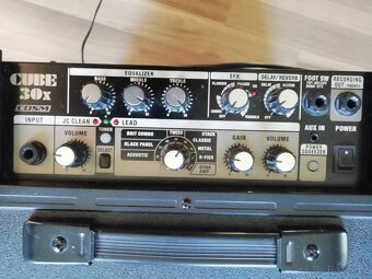 Roland CUBE-30X - 2