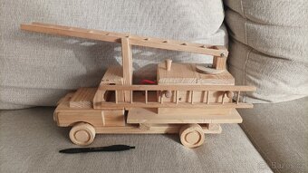 Dřevěné auto - 2