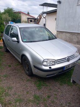 Volkswagen Golf - 2
