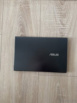 ASUS ZenBook UM425IA – Ryzen 7 / 16 GB / 512 GB / NumberPad - 2