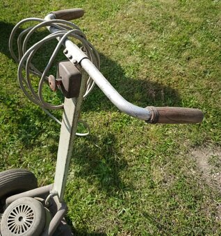 Super sekačka, z nerezu na vysokou trávu. - 2