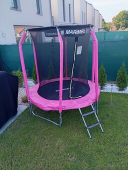 Dětská venkovní trampolina - 2