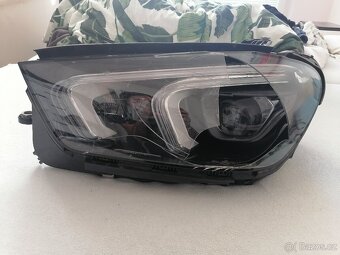 Levé přední světlo na Mercedes Benz GLE w167 - 2