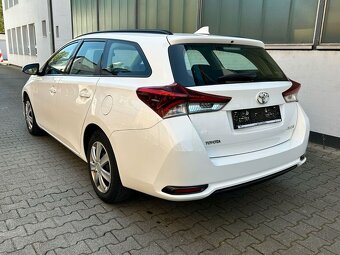 Toyota Auris 1.4 D-4D 66kw Active Touring Sport r.v.2018/5 - 2
