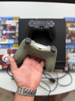 PlayStation 4 - 2