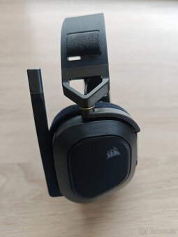 Corsair HS80 RGB Wireless bezdrátová sluchátka - 2