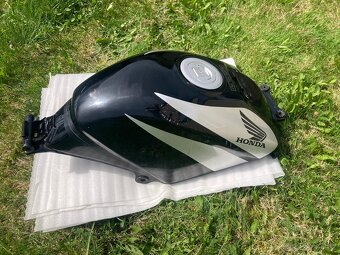Nádrž Honda CBR 125 - 2
