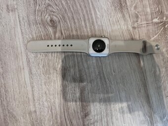Hodinky apple watch SE 2 generace 40mm Star Alu - 2