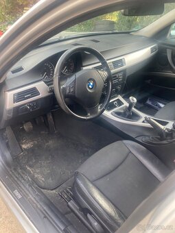 Bmw e90 320i - 2