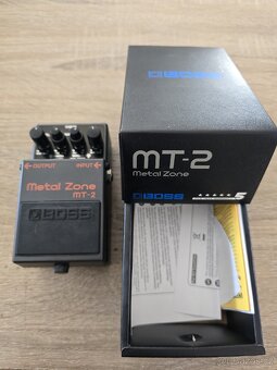 Boss MT-2 Metal Zone - 2