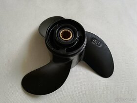 Nový, nepoužitý propeller - lodní šroub 7.8 x 8 - 2