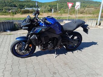 Yamaha MT-10 - 2