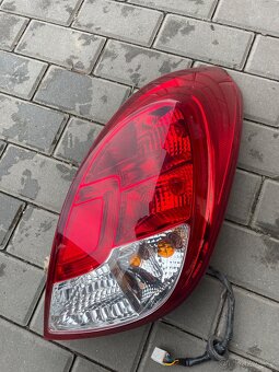 HYUNDAI I20 pravé zadní světlo - 2