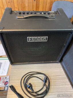 FENDER BRONCO 40 BASOVÉ - 2