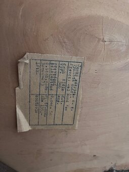 Židle dřevěná s calounenym polstrovanim - 2