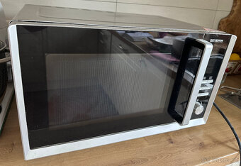 Mikrovlnná trouba - Severin 9675 - pěkná - 2