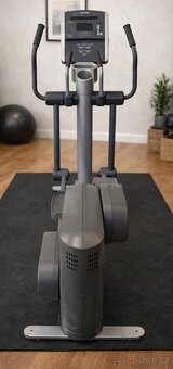 Eliptický trenažér Life Fitness 93x - 2