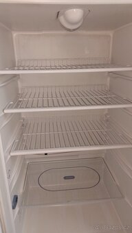 Lednička s mrazákem zdarma - 2