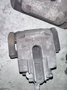 Bmw e60/61 přední a zadní brzdy - 2