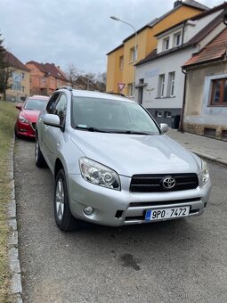 Prodám Toyota RAV4 2.2 D4D - 2