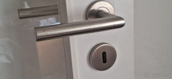 prodám bílé prosklené interiérové dveře L80 - 2