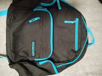 Nový batoh Burton 30L - 2