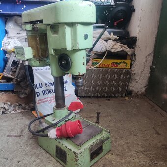 Stolní vrtačka litina - 2