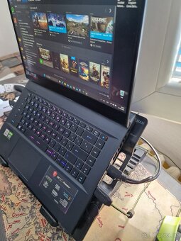 MSI GE66 Raider 10-UG-602ES - 2