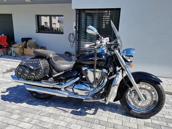 Suzuki C800 Intruder-ČR - 2