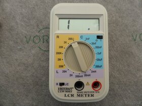 Voltcraft LCR-9063 měřič L C R v TOP stavu - 2