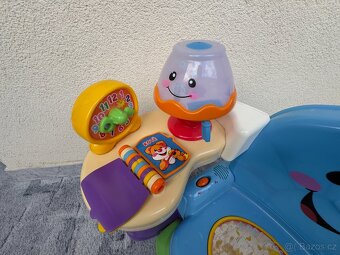 Mluvící křeslo Fisher Price - 2