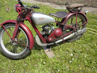 JAWA VILLIERS (chobot)r.v.1933 dlouhá léta uložená na půdě - 2