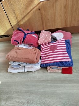 Dětské oblečení 80 - 2