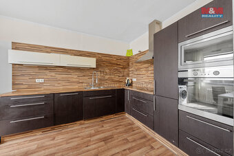 Prodej bytu 3+1, 75 m², Děčín, ul. Dvořákova - 2