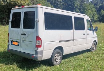 Vymenim Mercedes sprinter 2.2 CDI 60kw osobne auto 9 miestne - 2