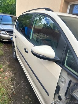 VW touran 2009 - 2