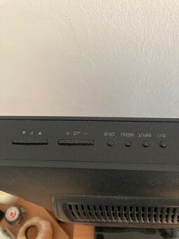 LG 26LH201C + set top box a pokojova antena - 2