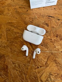 Apple AirPods Pro 1. generace - 2