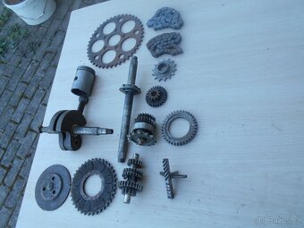 Jawa 98 Robot motor díly levně - 2
