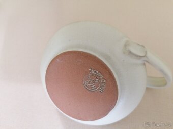 KERAMIKA VÁZIČKA RUČNÍ PRÁCE 50KČ - 2