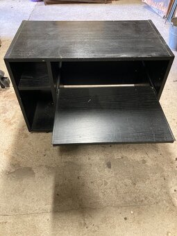 Skříňka pod televizi - černá - 2