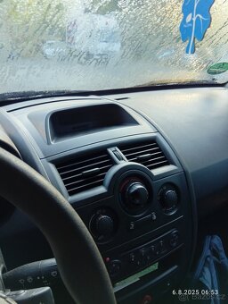 Renault megane - 2