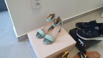 Výprodej 4 páry bot 37 Tamaris, Under Armour, Dee Zee... - 2