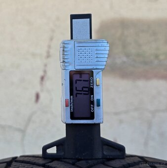 ZIMNÍ PNEUMATIKY SEMPERIT 215/65 R17 99H - 2