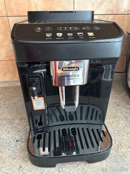 Automatický kávovar DeLonghi - 2
