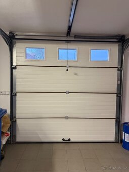 Sekční garážová vrata - 2